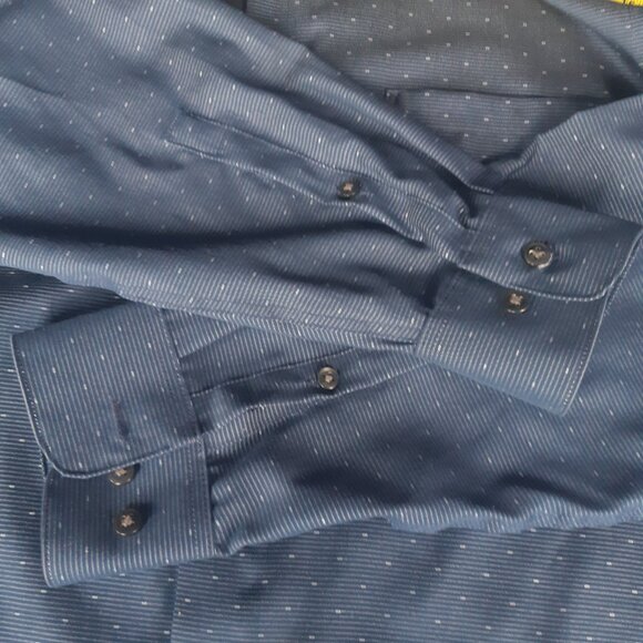 ⚡️BUY 3 for $55⚡️ Calvin Klein SZ 15.5 Men's Blue Non Iron Button Up Shirt - Picture 4 of 12